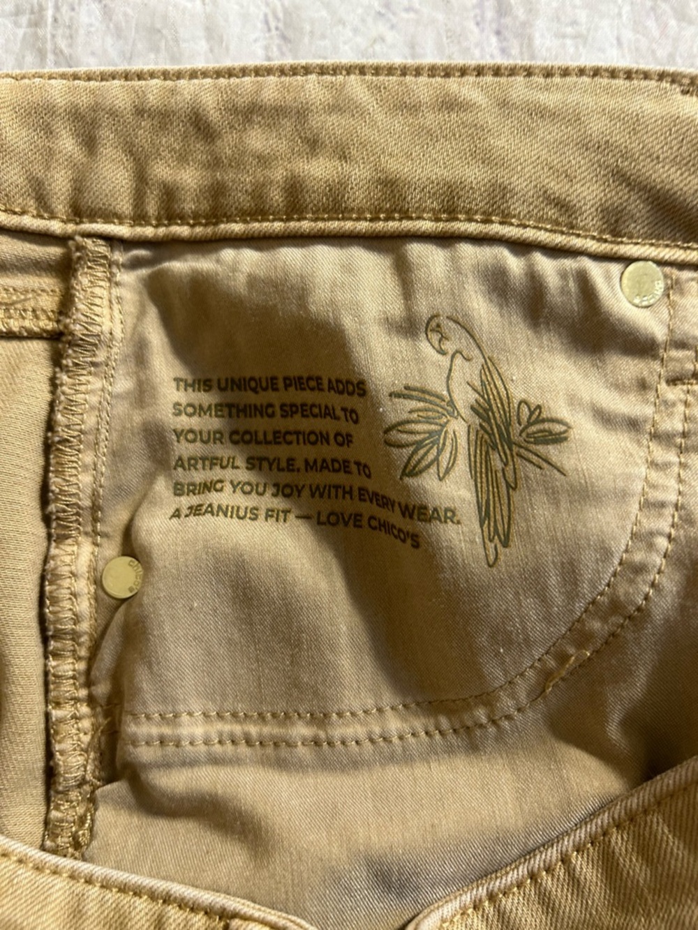 CHICO’S EMBROIDERED HIGH-RISE WIDE LEG JEANS BOHEMIAN FLORAL TAN COLOR SIZE 14R - Picture 7 of 15